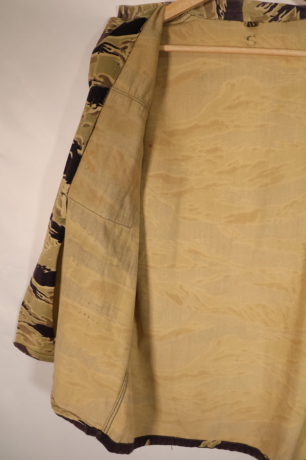 実物　初期ゴールドタイガーストライプ　USカット　シャツ　中古品　退色あり