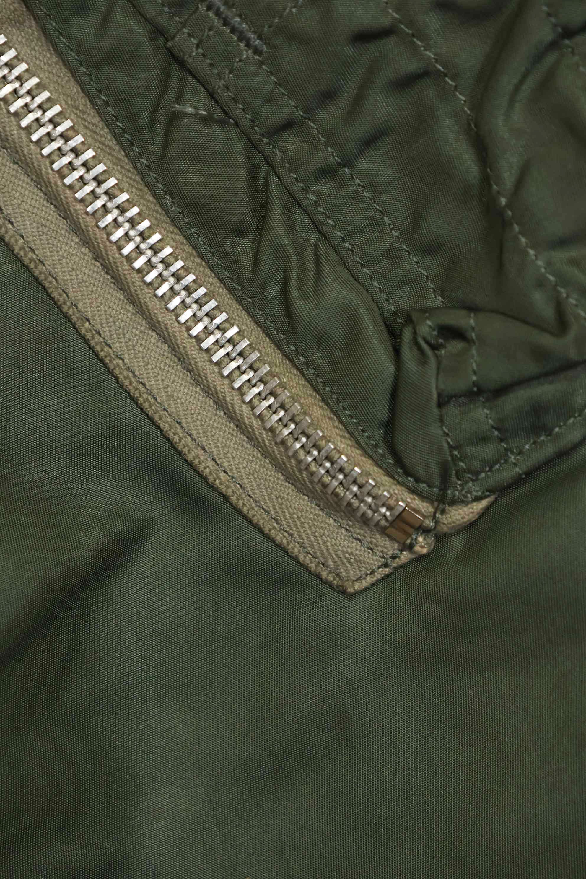 1970年契約　アメリカ空軍　L2-B　ライトゾーン　フライトジャケット　刺繍ネーム入　中古品