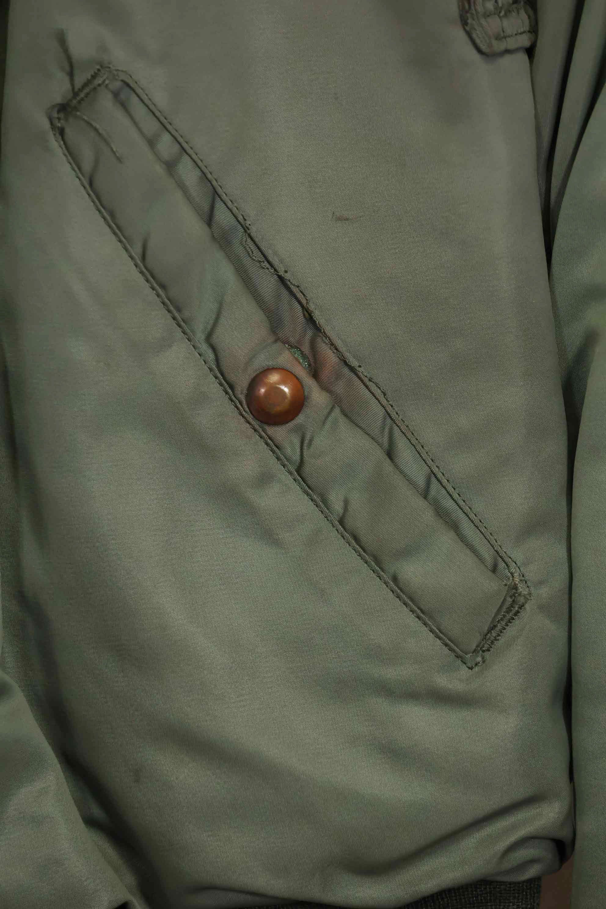 1950年代　アメリカ空軍　B-15D　リブ改造　フライトジャケット　サイズ 42　高高度用　中古品