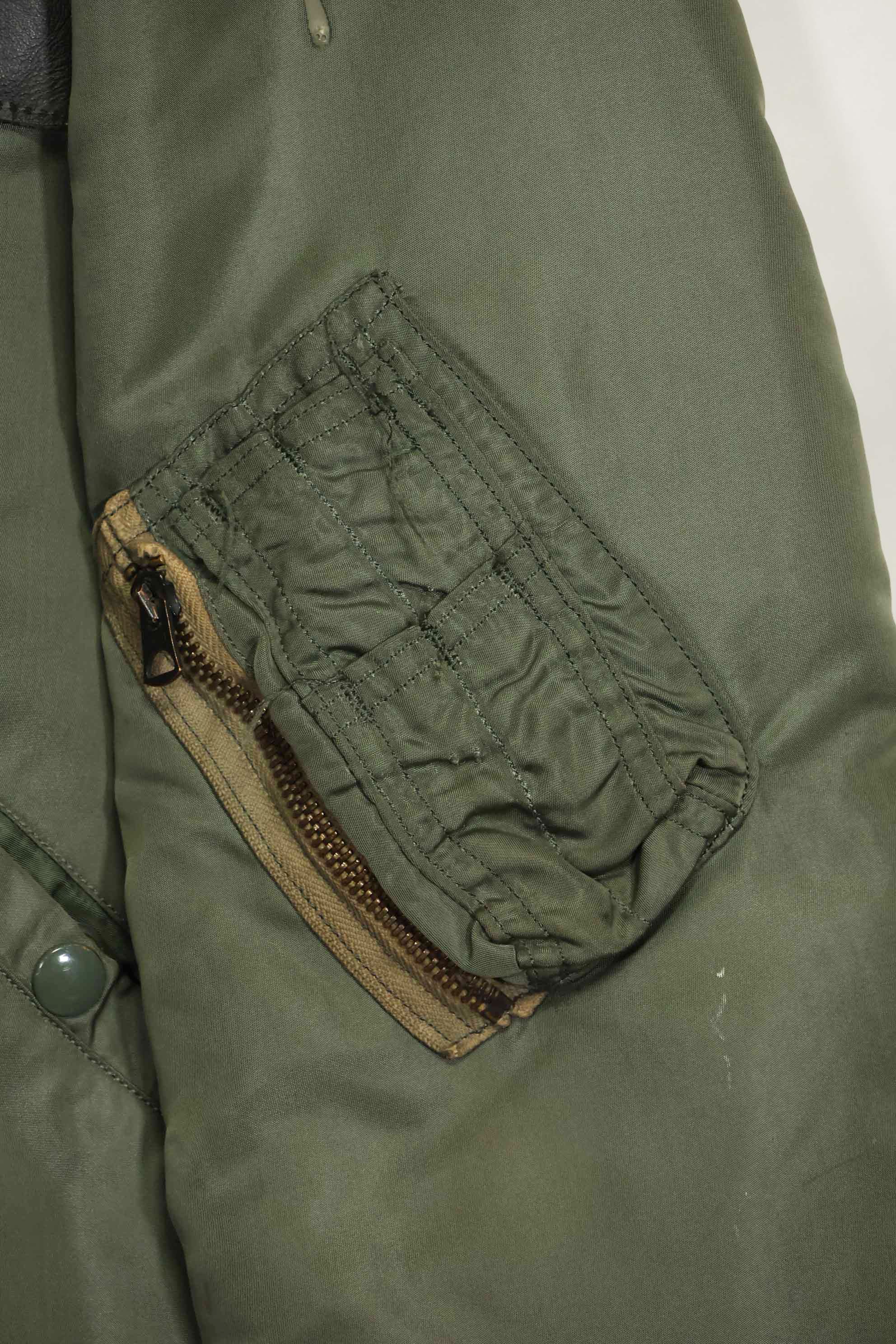 1969年契約　アメリカ空軍　L2-B　ライトゾーン　フライトジャケット　パッチ・階級章付　中古品