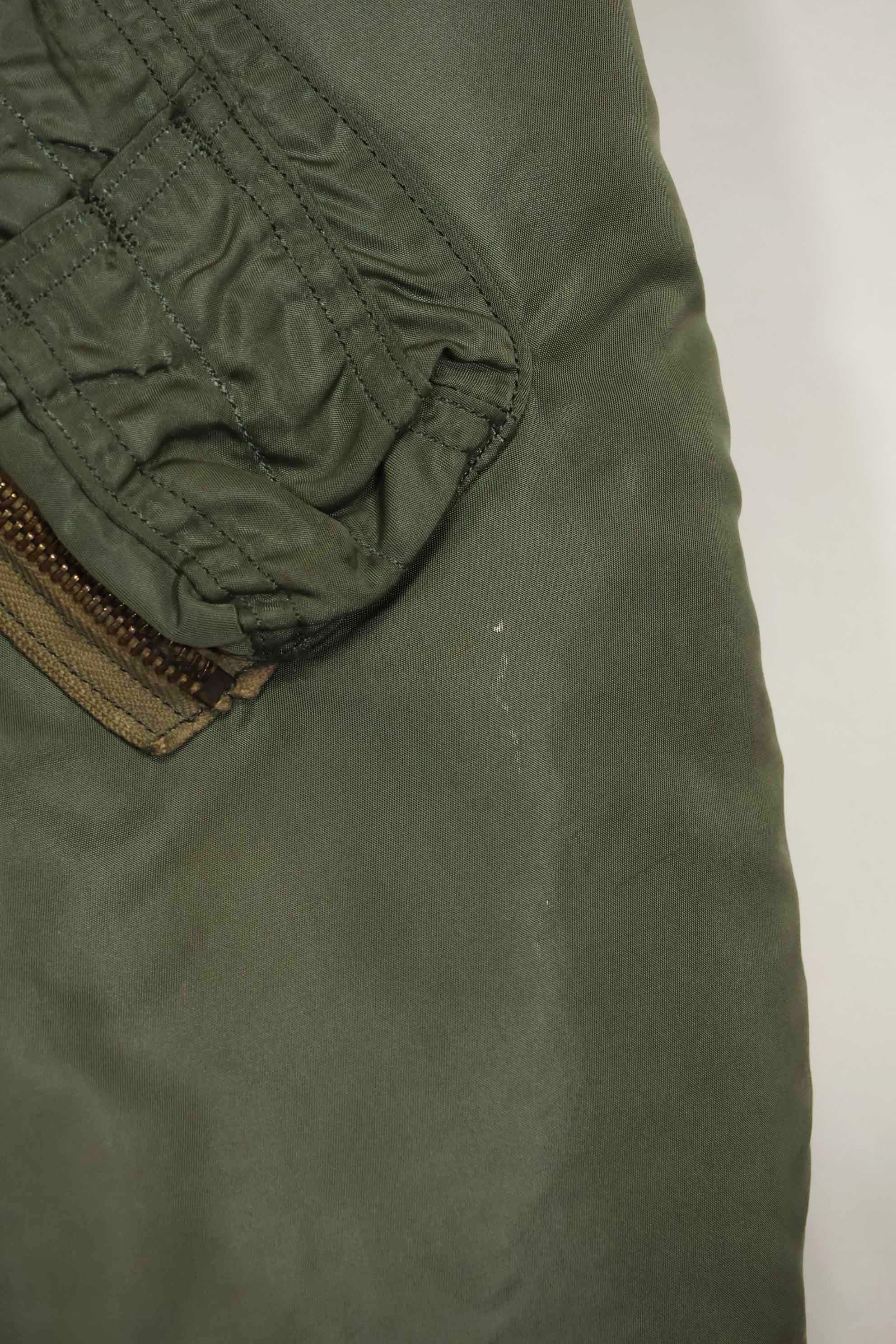 1969年契約　アメリカ空軍　L2-B　ライトゾーン　フライトジャケット　パッチ・階級章付　中古品