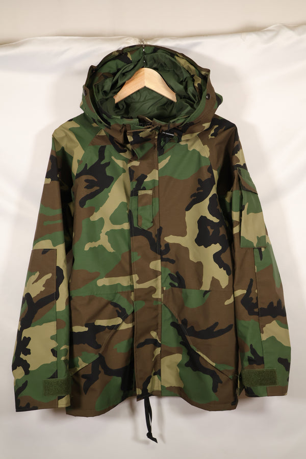 2004年会計　X-S-S　アメリカ軍　ウッドランド迷彩　ECWCS　Gen1 ゴアテックス　後期型　中古品