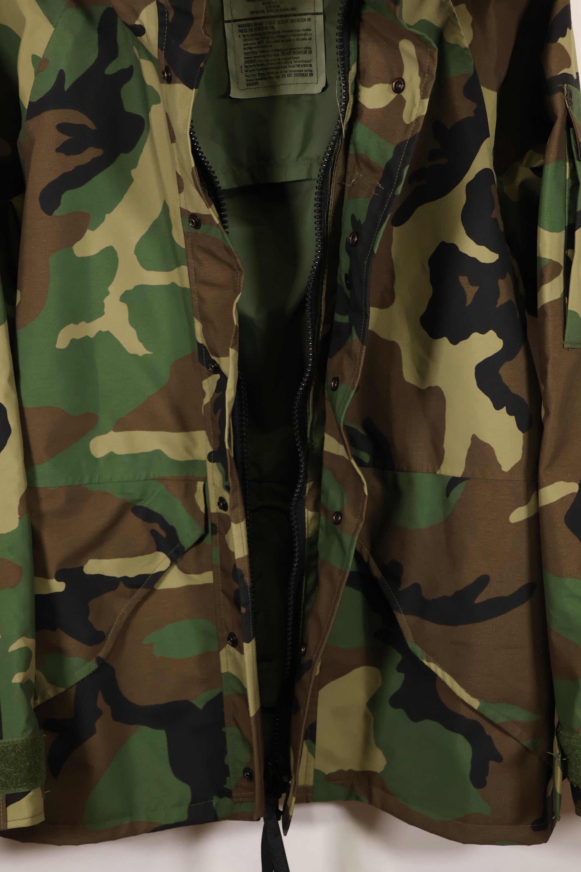 2004年会計　X-S-S　アメリカ軍　ウッドランド迷彩　ECWCS　Gen1 ゴアテックス　後期型　中古品