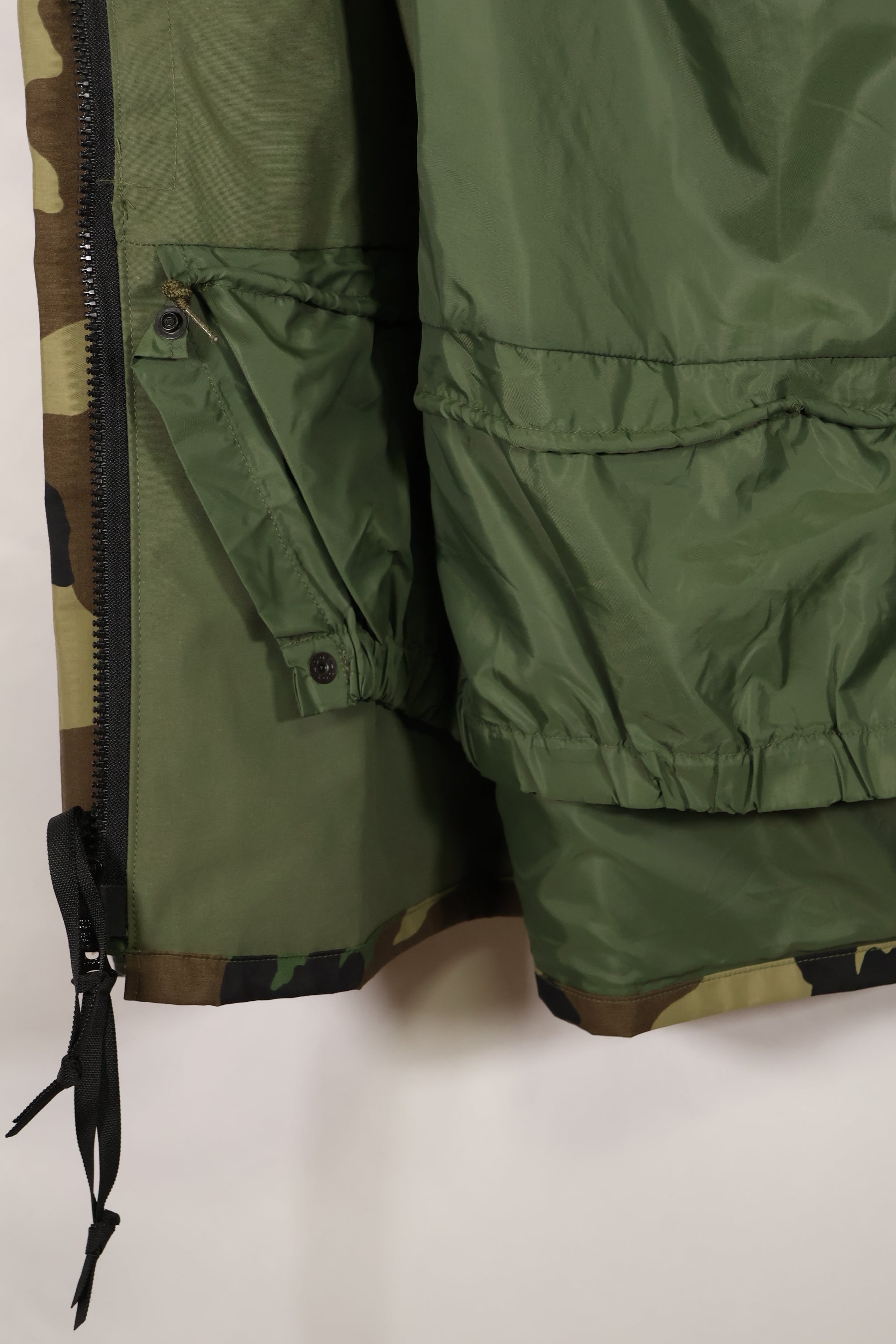 2004年会計　X-S-S　アメリカ軍　ウッドランド迷彩　ECWCS　Gen1 ゴアテックス　後期型　中古品