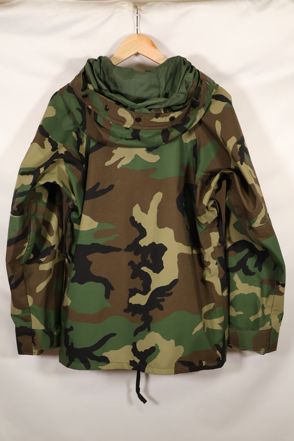 2004年会計　X-S-S　アメリカ軍　ウッドランド迷彩　ECWCS　Gen1 ゴアテックス　後期型　中古品