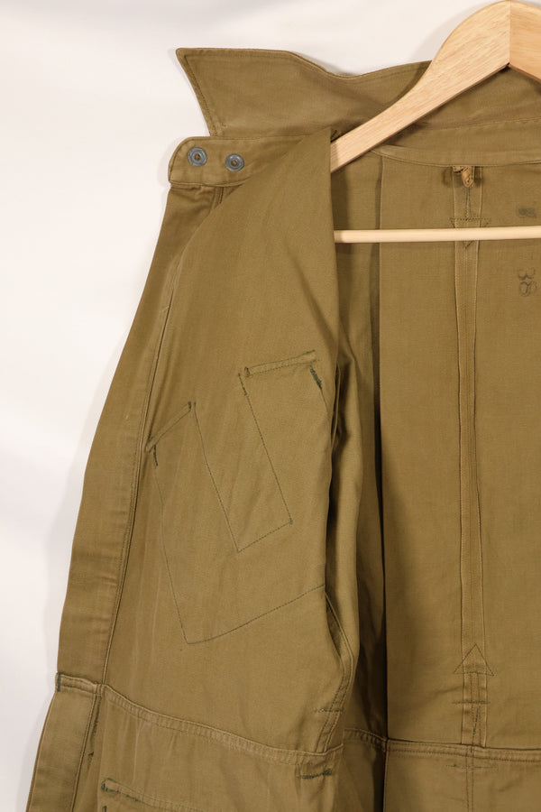 実物　1940年代　サイズ 38 M1942 エアボーン　ジャンプジャケット　汚れ少ない　ベルト欠損　中古品
