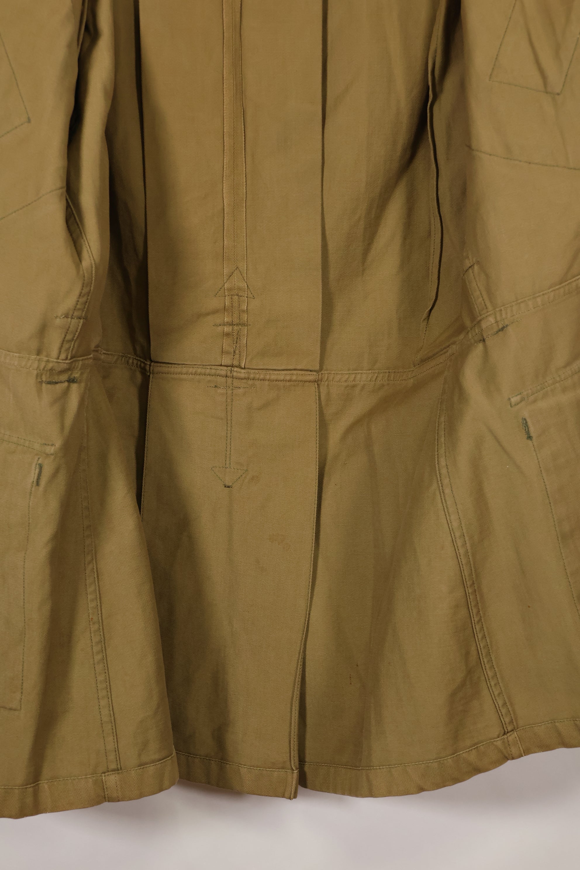 実物　1940年代　サイズ 38 M1942 エアボーン　ジャンプジャケット　汚れ少ない　ベルト欠損　中古品