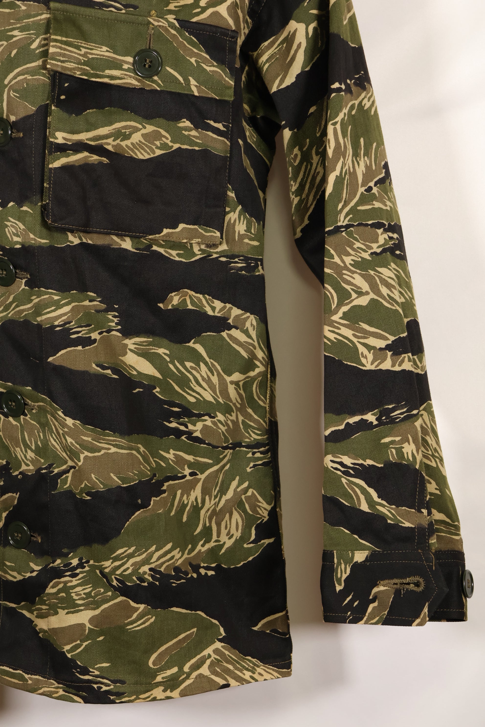 1960年代　デッドストック　A-M　沖縄タイガー　タイガーストライプ　シャツ　Asian Cut