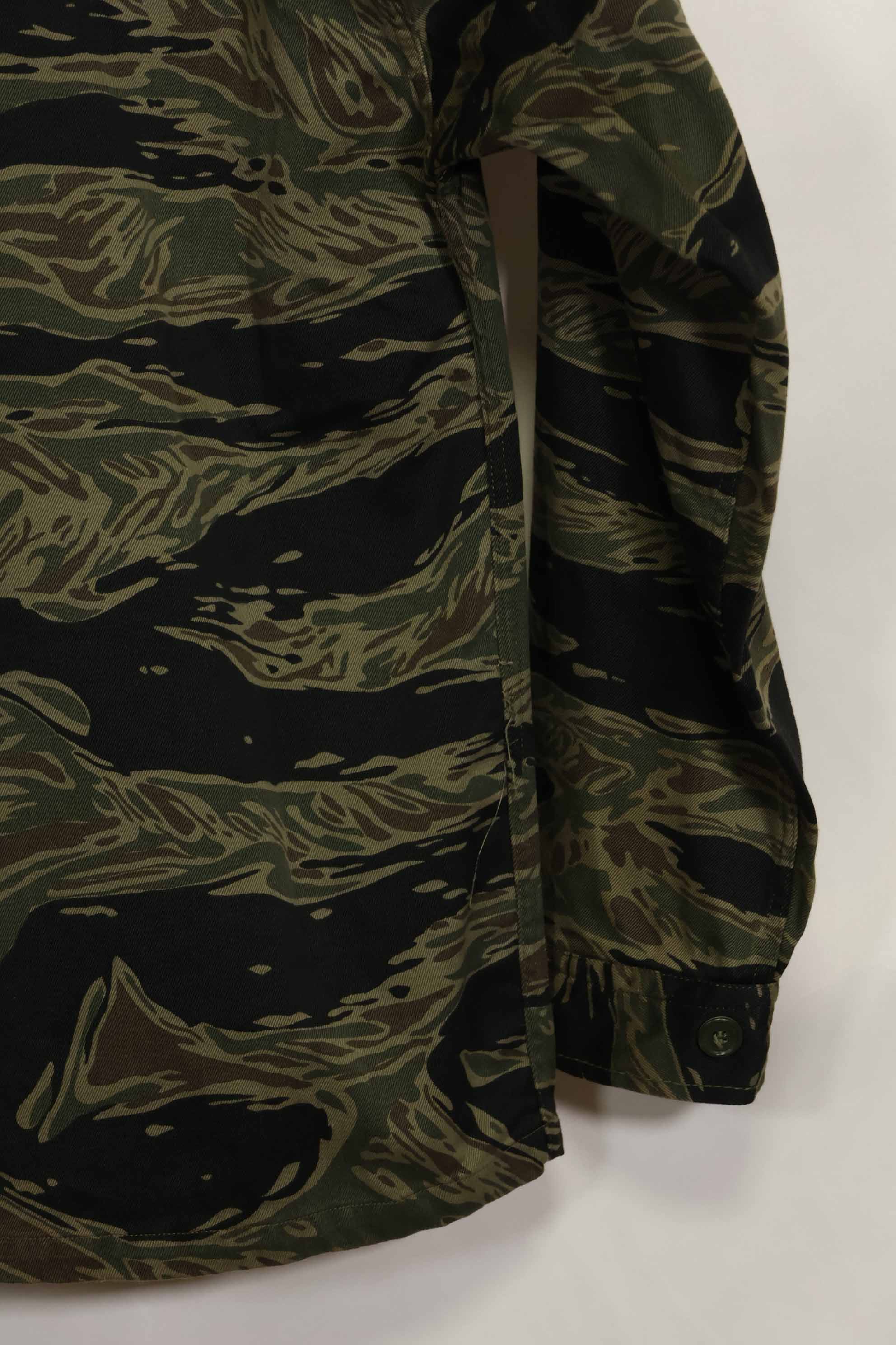 1960年代　シルバータイガー　タイガーストライプシャツ　A-M　状態良い　中古品