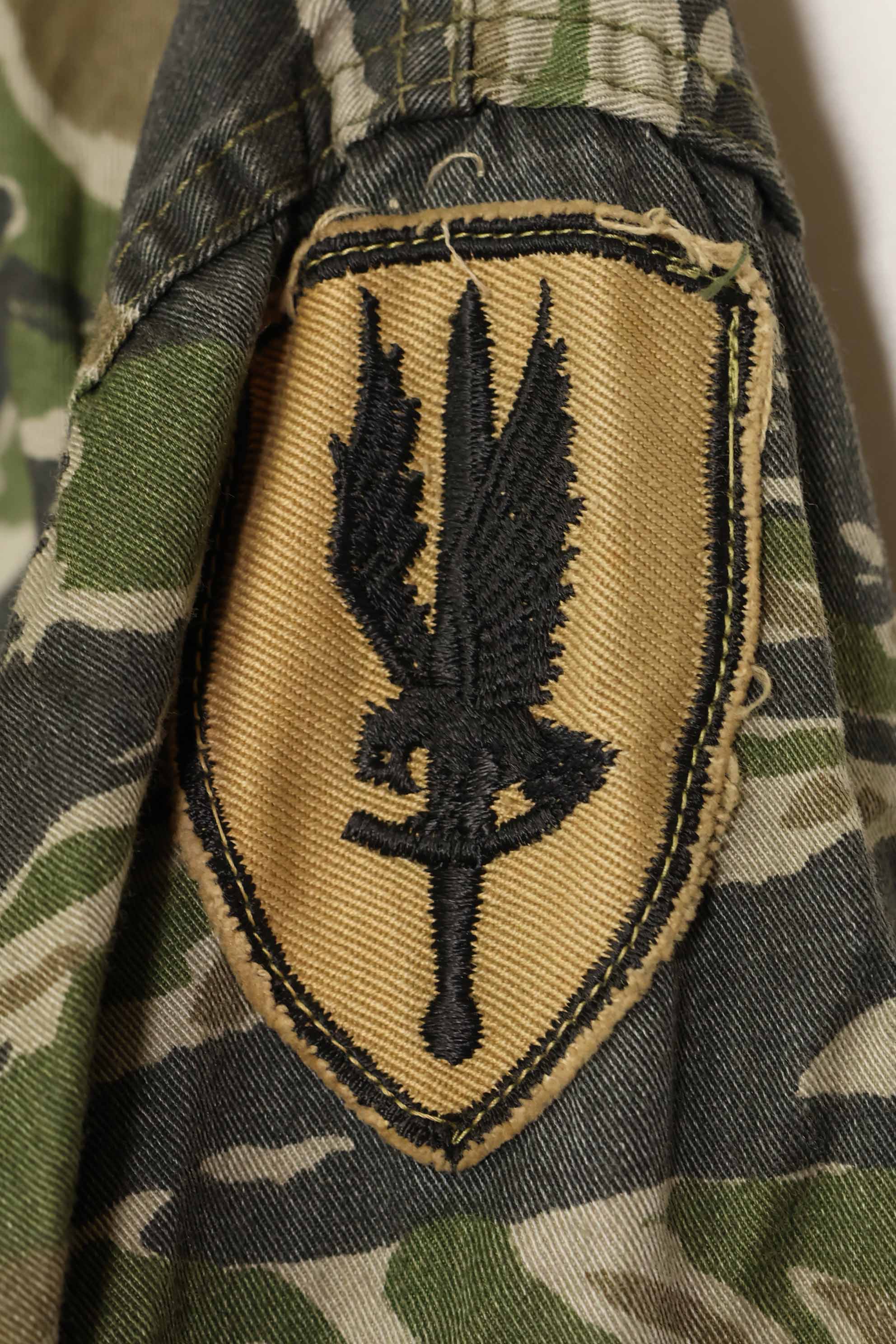 1960年代　タイガーストライプ　シャツ　CIDGパターン　初付けパッチ付き　中古品