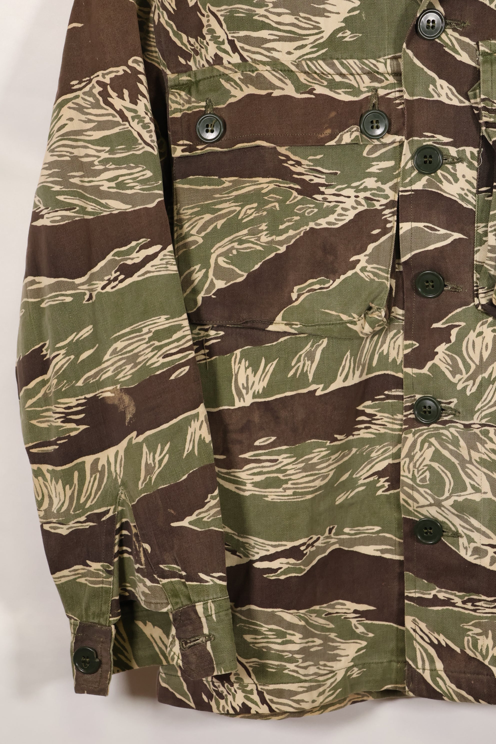 1960年代中頃　USカット　沖縄タイガー　ライムグリーンカラー　タイガーストライプ　シャツ　退色あり　中古品