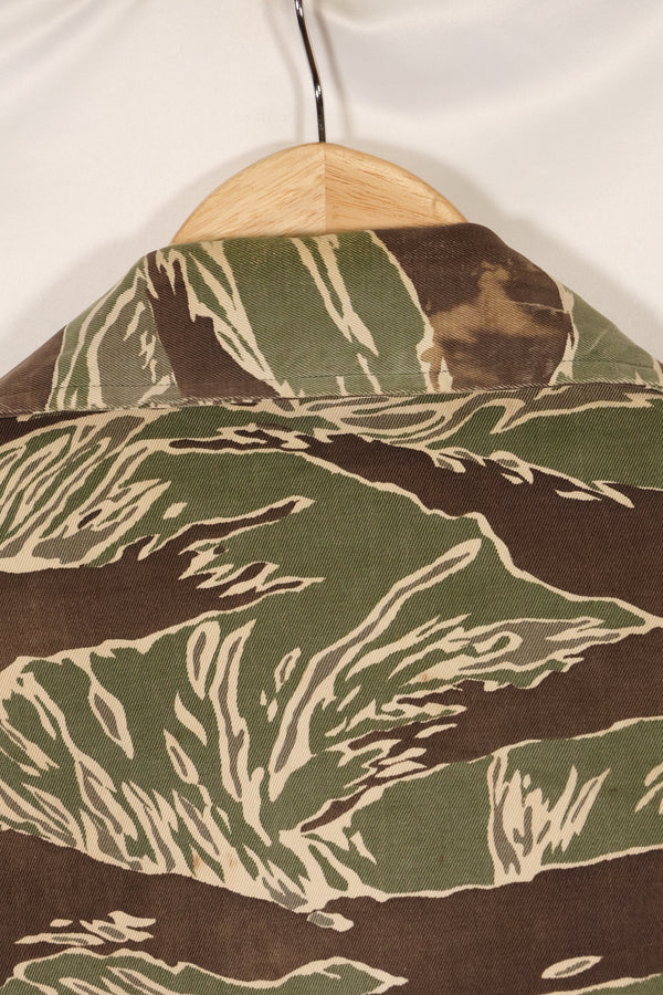 1960年代中頃　USカット　沖縄タイガー　ライムグリーンカラー　タイガーストライプ　シャツ　退色あり　中古品