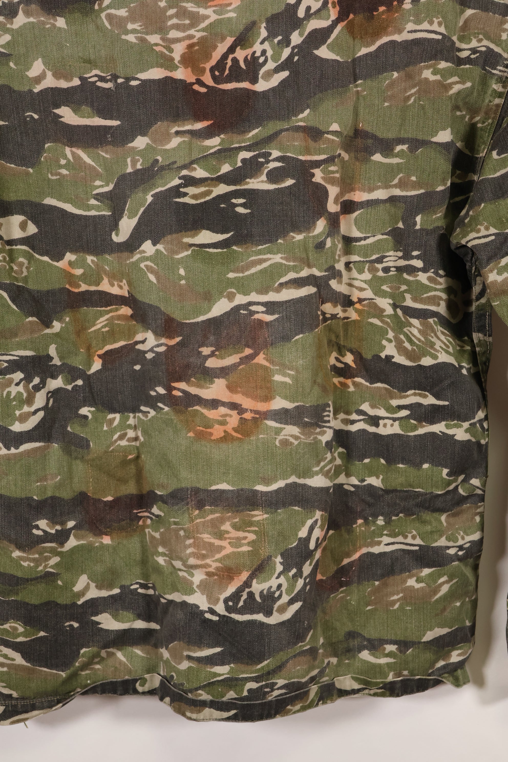 1960年代　タイガーストライプ　シャツ　CIDGパターン　退色あり　汚れあり　中古品