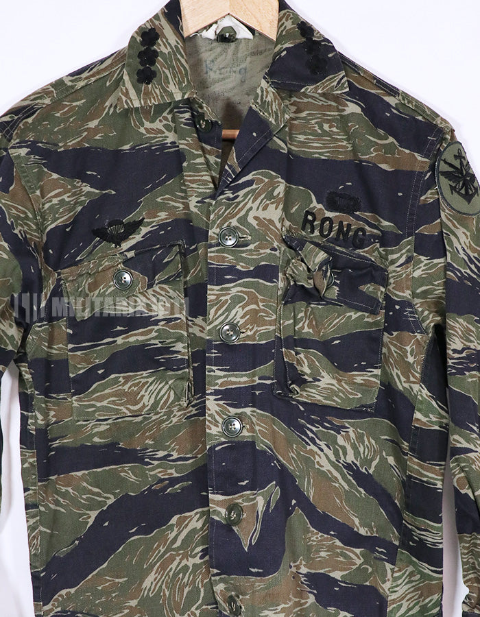 実物　シルバータイガーストライプ　ARVN 直接刺繍入り　Asian カット