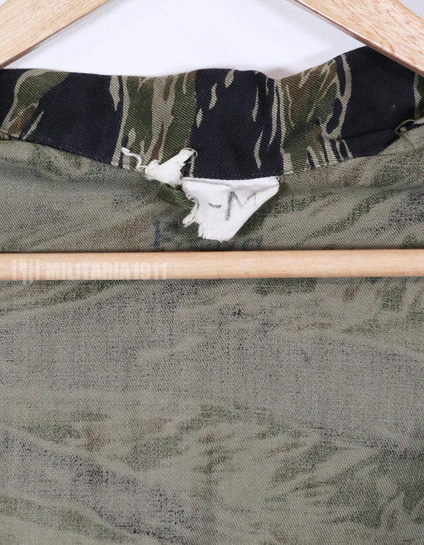 実物　シルバータイガーストライプ　ARVN 直接刺繍入り　Asian カット