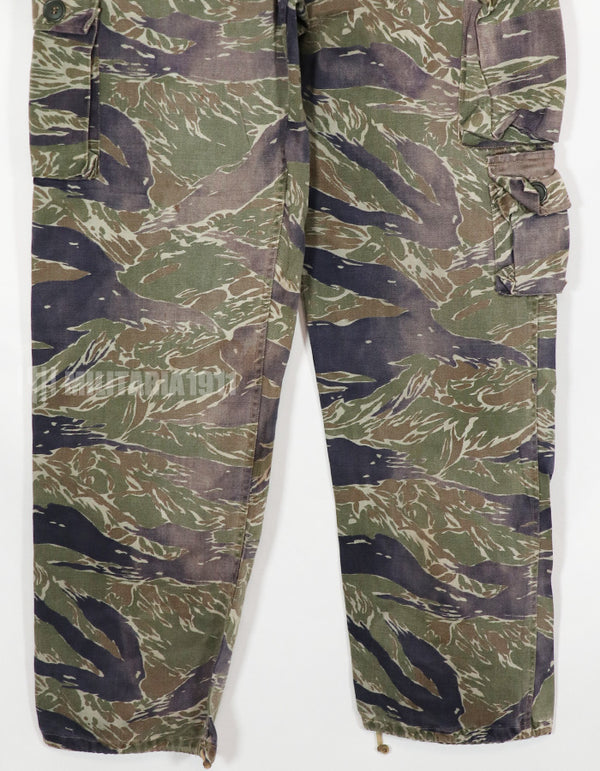 実物　シルバータイガーストライプ　退色強い　Asian Cut 中古品　汚れあり