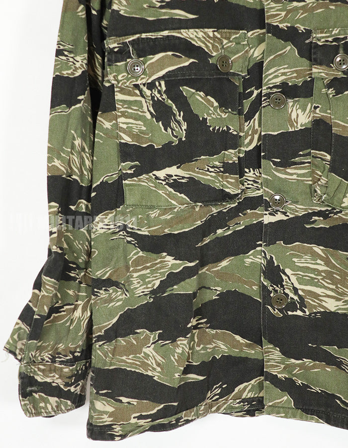 レプリカ　タイガーストライプ　シャツ　中古品　パターンエラーあり