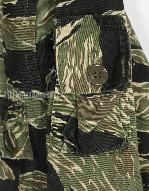 レプリカ　タイガーストライプ　シャツ　中古品　パターンエラーあり