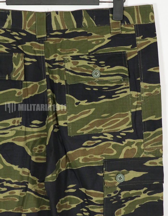 実物生地　レイトウォーパターン　タイガーストライプ　パンツ　未使用品