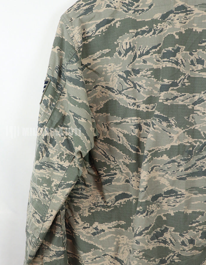 実物　アメリカ空軍　ACP ABU ジャケット　パッチ付き A