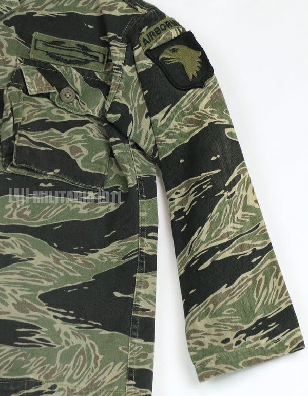 実物　シルバータイガー　子供用スーバニア　ベトナムローカルメイド品　退役兵からの放出品