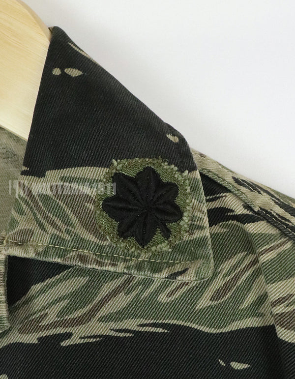 実物　シルバータイガー　子供用スーバニア　ベトナムローカルメイド品　退役兵からの放出品