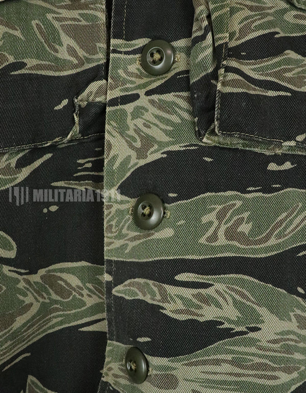 実物　シルバータイガー　子供用スーバニア　ベトナムローカルメイド品　退役兵からの放出品