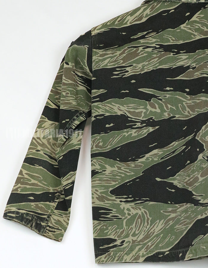 実物　シルバータイガー　子供用スーバニア　ベトナムローカルメイド品　退役兵からの放出品