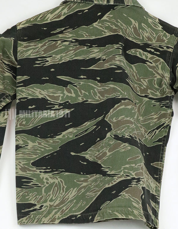 実物　シルバータイガー　子供用スーバニア　ベトナムローカルメイド品　退役兵からの放出品