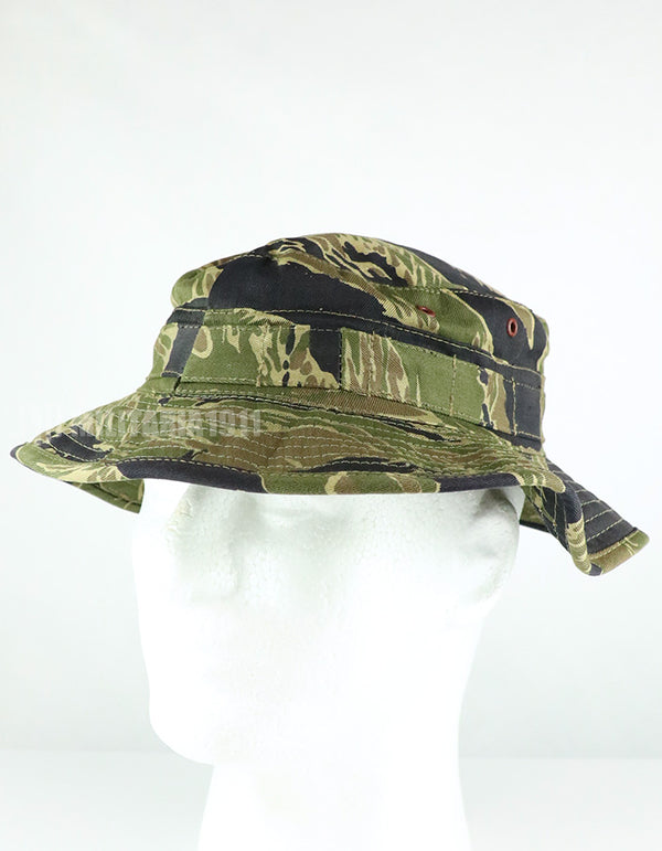 実物　ジョンウェインデンスパターン　タイガーストライプ　ブーニーハット　シルバータイガー